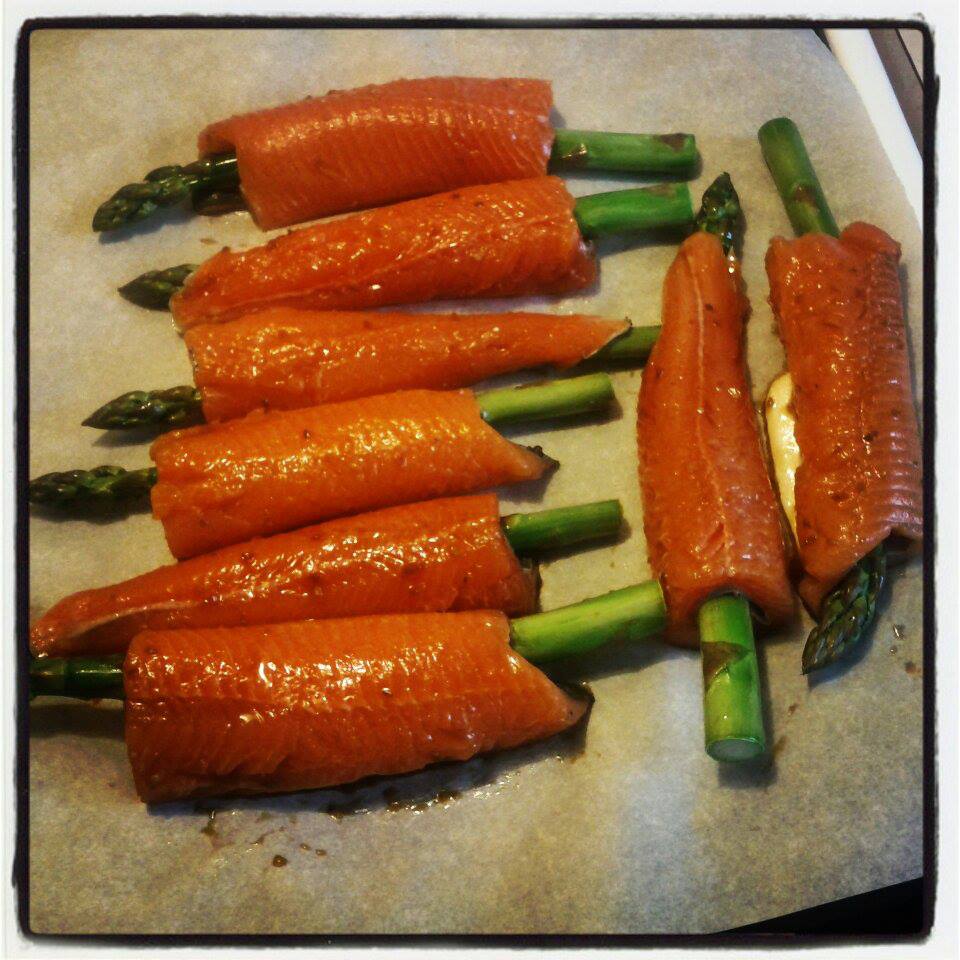 Baked Rainbow Trout Fillets with Asparagus